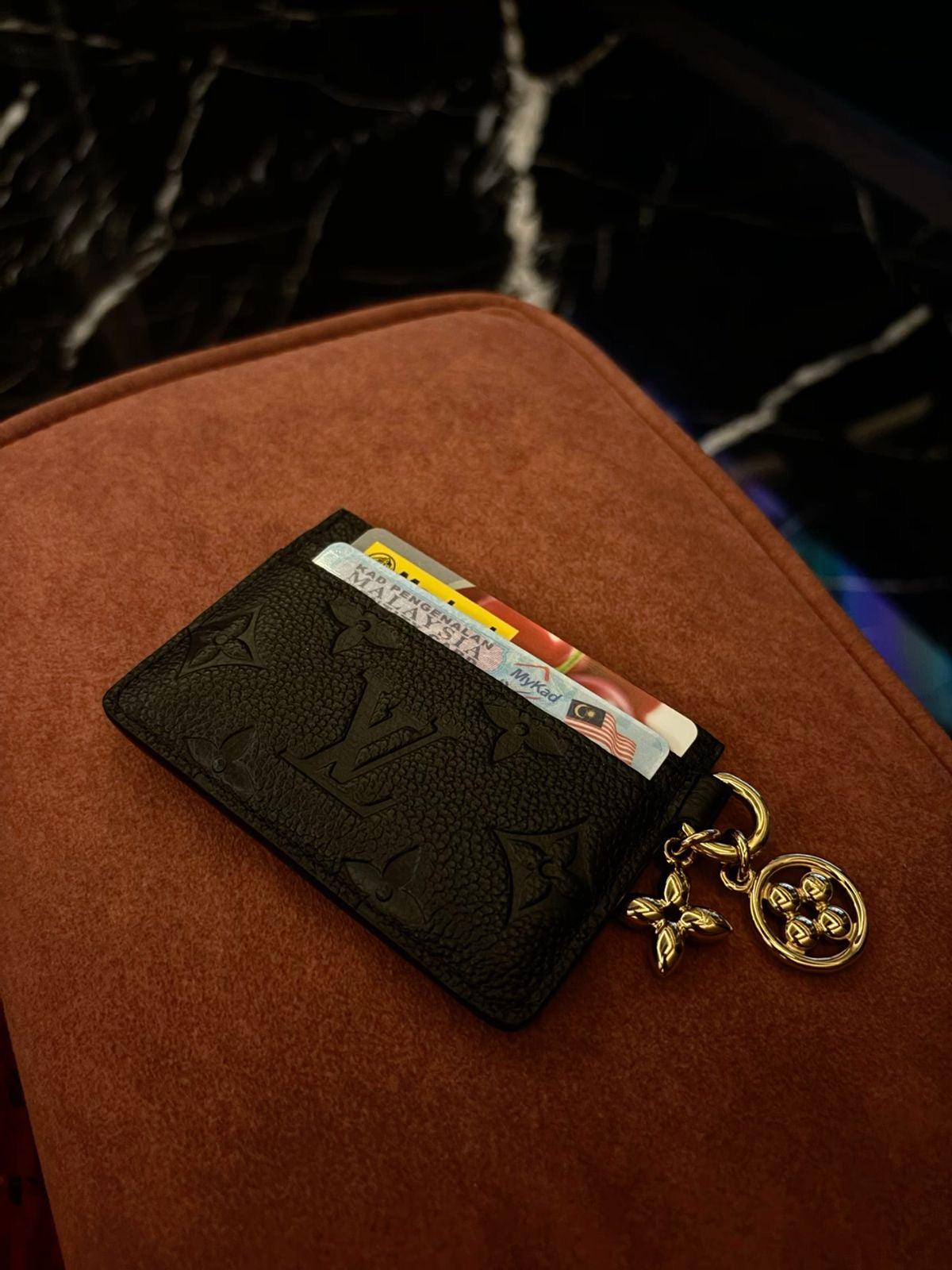 Black Lily Cardholder