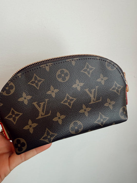 The Lexi Makeup Bag