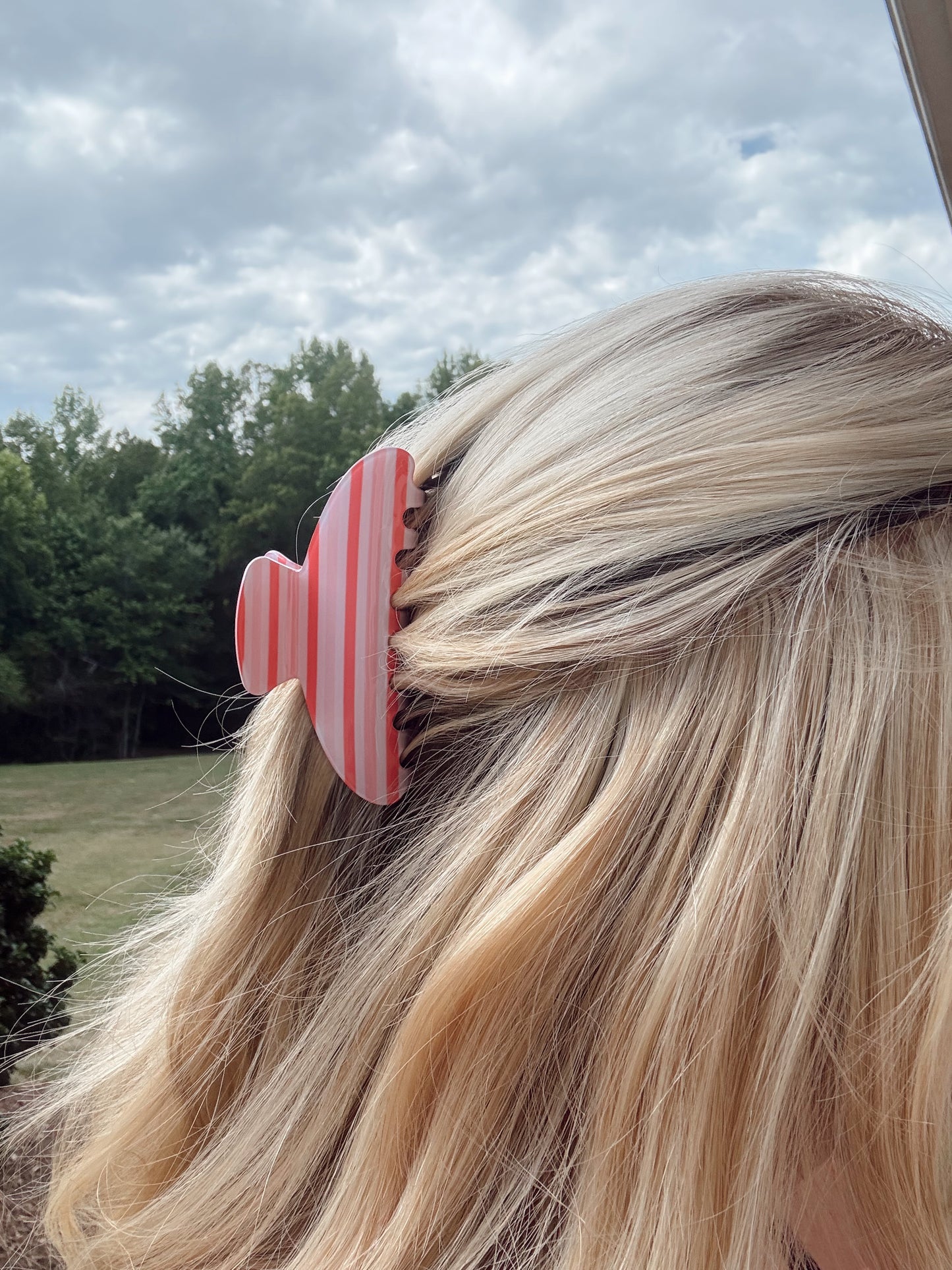 Southern Sweetheart Claw Clip - RESTOCK