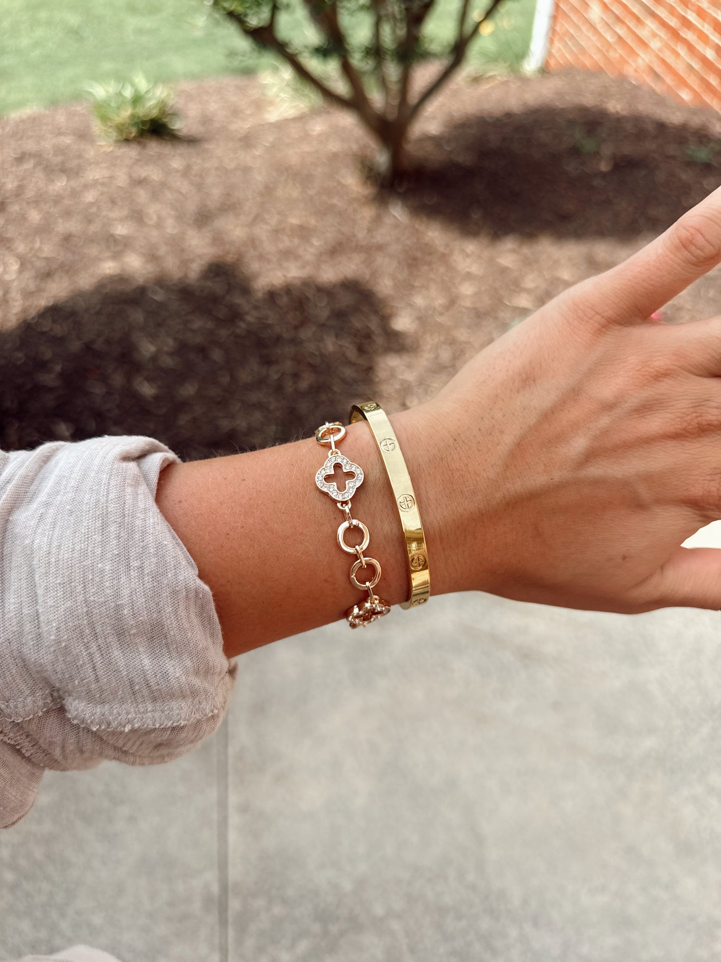 Signature Cuff - Gold