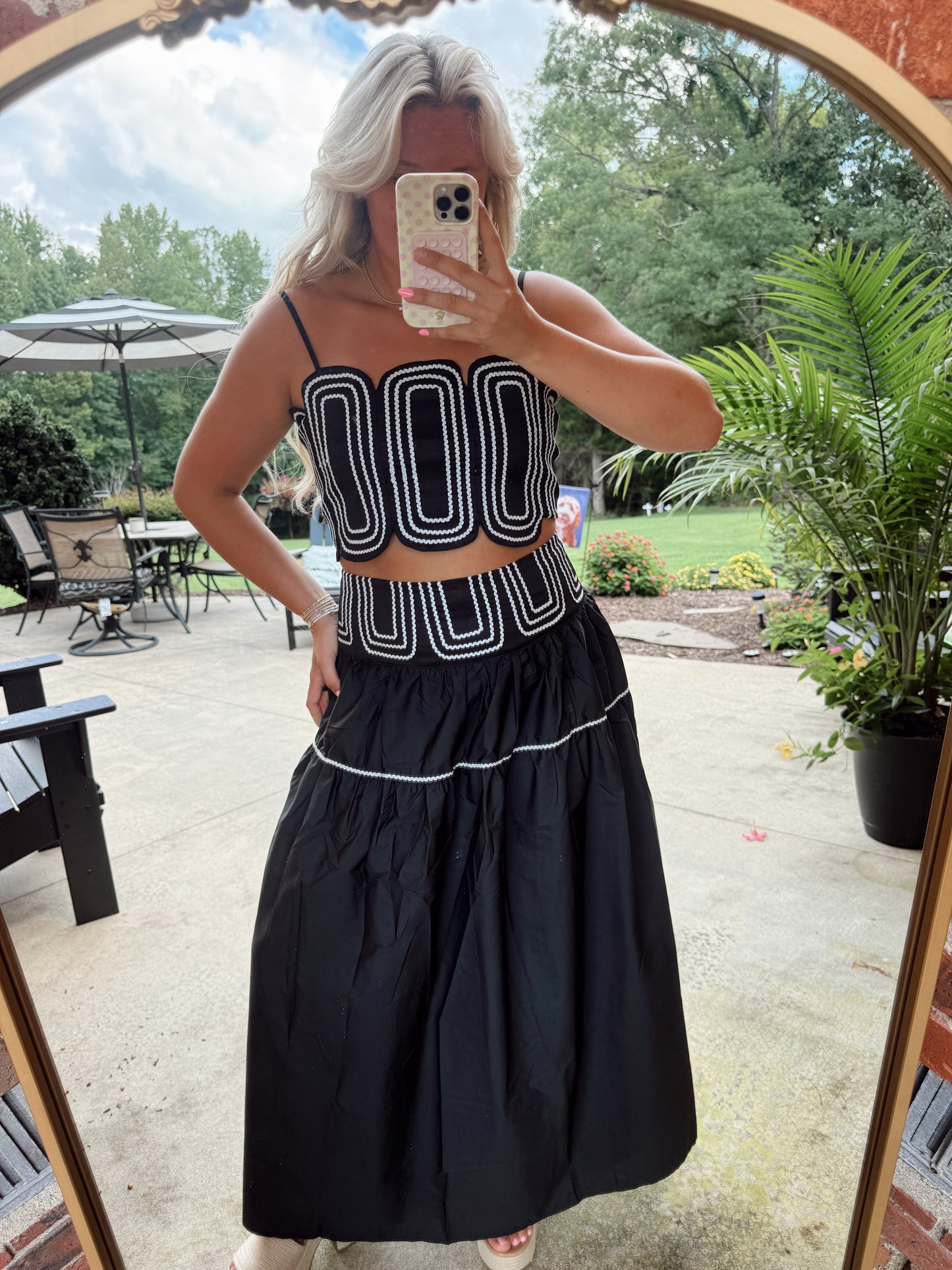 MIDNIGHT MANOR EMBROIDERED TOP & MIDI SKIRT SET - BLACK/SILVER