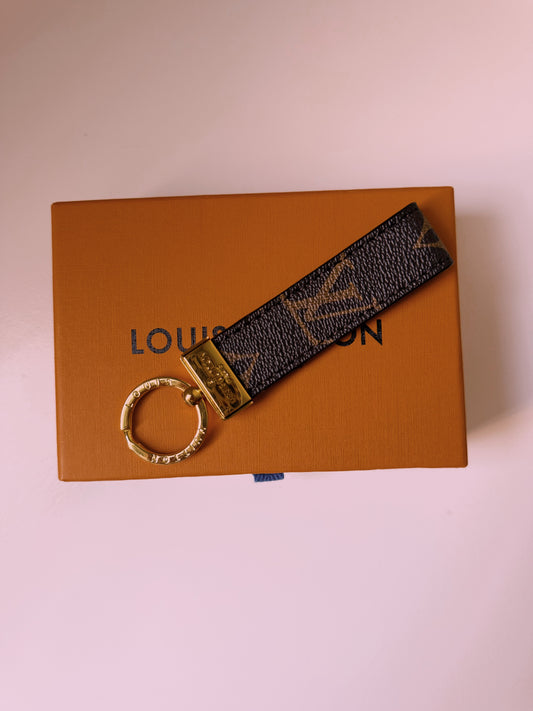 The Lily Keychain